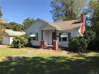 104 Oakland Dr, Lowell, NC 28098