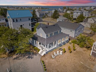 4 54th St, Newburyport, MA 01950