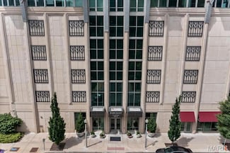 4909 Laclede Ave Unit 806, Saint Louis, MO 63108