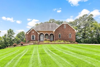 2635 Lock B Rd N, Clarksville, TN 37043