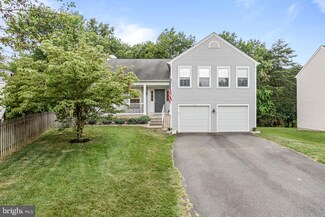 15 Dudley Ct, Sterling, VA 20165