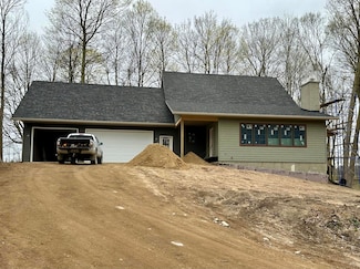 8606 Lakewood Trail, Berrien Center, MI 49102