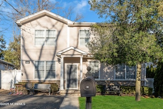 105 Shady Lane Dr, Lakewood, NJ 08701