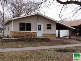 115 3rd Ave SW, Le Mars, IA 51031