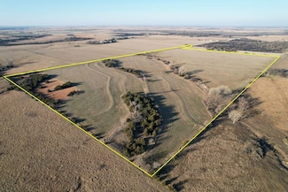 4103 Skiddy Rd, Junction City, KS 66441