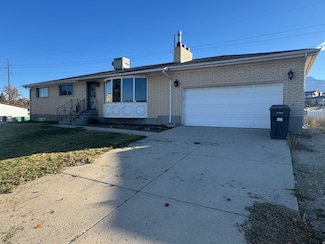 8643 Vaquero Dr, Sandy, UT 84094