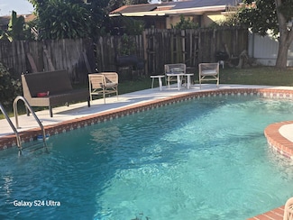 816 NW 8th Ave, Boynton Beach, FL 33426