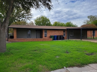 2506 Greencrest Dr, San Antonio, TX 78213