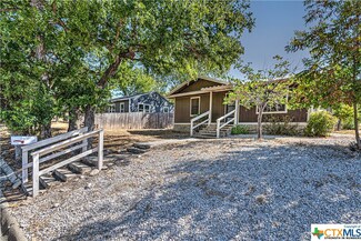 607 S Summer St, Lampasas, TX 76550