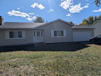 4201 82nd Ave N, Brooklyn Park, MN 55443