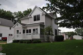 804 N Clark St, Carroll, IA 51401