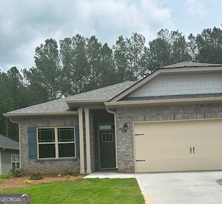 159 Magnolia Villas Dr, Cornelia, GA 30531