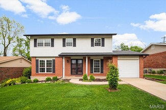 1068 Dawn Valley Dr, Maryland Heights, MO 63043