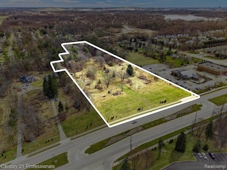 3315 S Baldwin Rd, Lake Orion, MI 48359