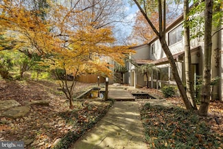 1434 Kirby Rd, McLean, VA 22101