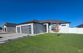 547 Full Moon Way, Hollister, ID 83301