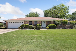 7108 Stonybrooke Dr, North Richland Hills, TX 76182