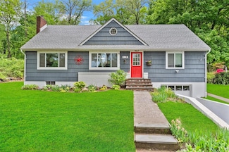 119 Allan St, Cortlandt Manor, NY 10567