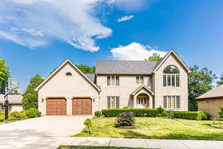 817 S Benton St, Palatine, IL 60067
