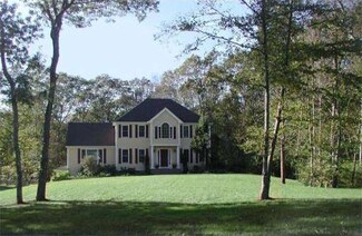 7 Tupelo Rd, Westport, MA 02790