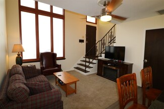 723 N Stackman Dr Unit 723 Stackman Dr 4, Wichita, KS 67203