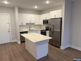 1685 Bergen Blvd Unit 408, Fort Lee, NJ 07024