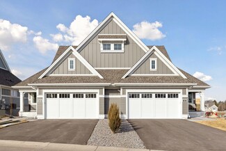 64 Spring Farm Rd, North Oaks, MN 55127