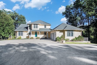 52610 County Road 39, Middlebury, IN 46540