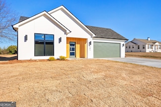 191 Lagrange St, Newnan, GA 30263