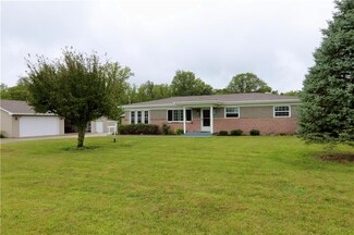 2890 W 100 S, Greenfield, IN 46140