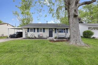 1015 Westview Dr, Hebron, OH 43025
