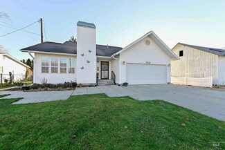 1009 E Phillips St, Emmett, ID 83617
