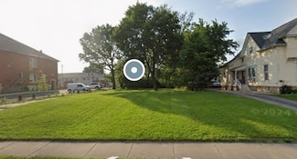 625 S Lake St, Aurora, IL 60506