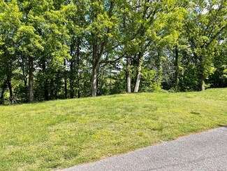 458 Elm St, Newport, TN 37821