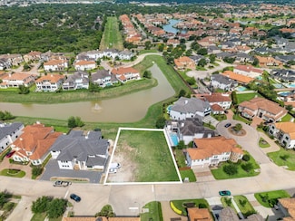 2136 Camden Creek Ln, Houston, TX 77077