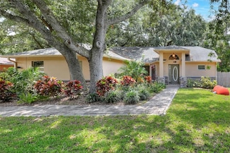 1300 Ariana Woods Cir, Auburndale, FL 33823