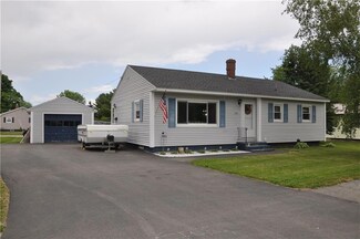 263 Parkway S, Brewer, ME 04412