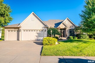 3239 Westminster Rd, Bettendorf, IA 52722