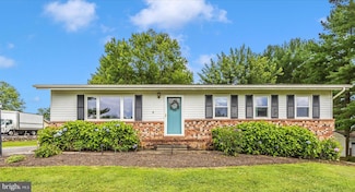7019 Carmae Rd, Sykesville, MD 21784