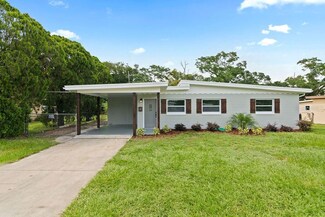 5601 La Costa Dr, Orlando, FL 32807