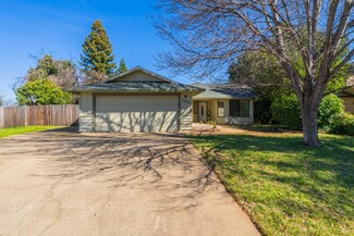 3459 Silverwood St, Redding, CA 96002
