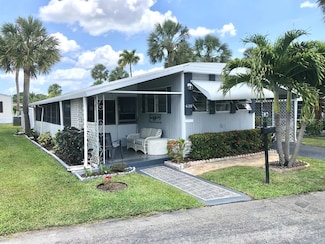 610 Frangipani Ln, Deerfield Beach, FL 33442