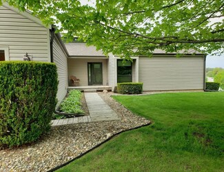 1106 Levin Dr, Knoxville, IA 50138