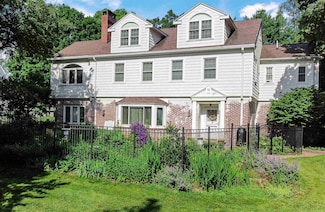 135 N Terrace Dr, Culver, IN 46511