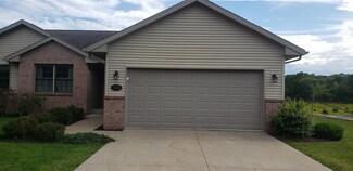 1151 W Donald Dr, Freeport, IL 61032