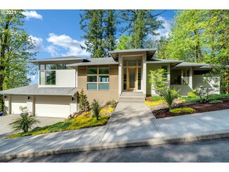 10399 SE Crescent Ridge Dr, Happy Valley, OR 97086