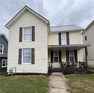 1021 Blaine Ave, Cambridge, OH 43725