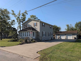 301 Hawk Ln, Oaktown, IN 47561