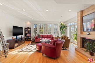 421 California Ave Unit 102, Santa Monica, CA 90403