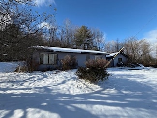 77 Wyman Rd, Morrisville, VT 05661